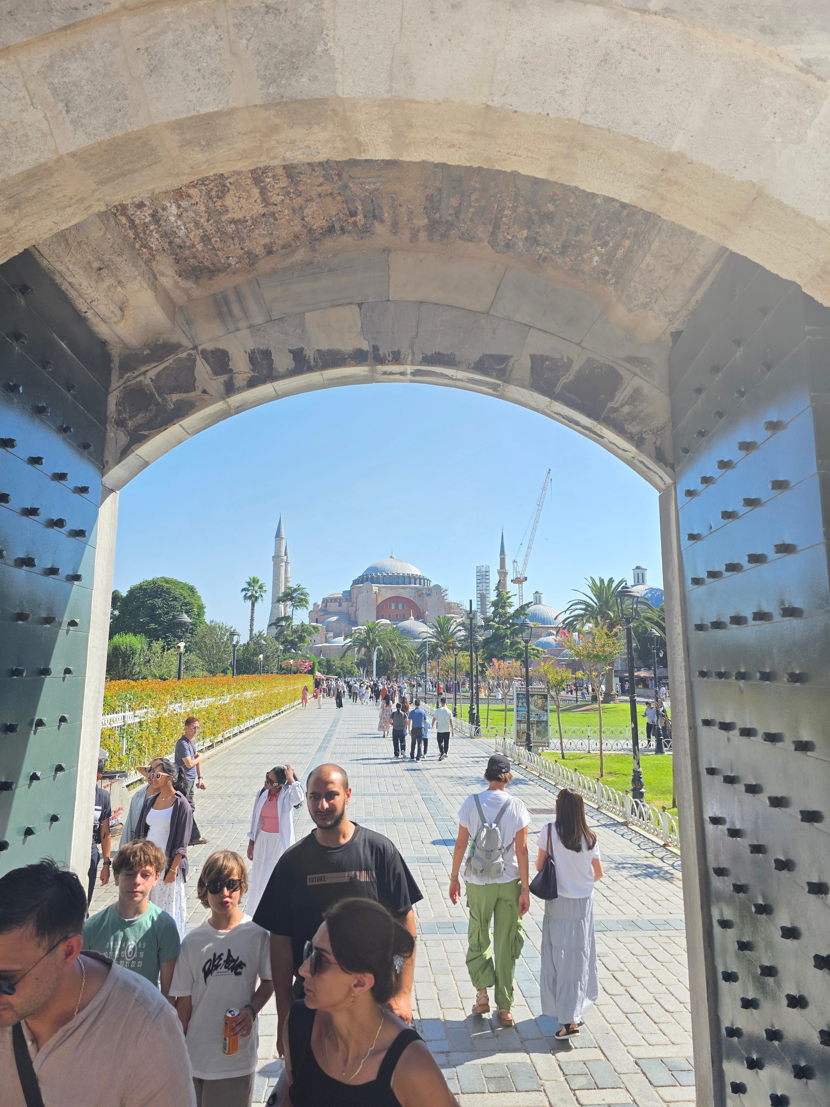 Istanbul travel moment photographed by Metin Koca